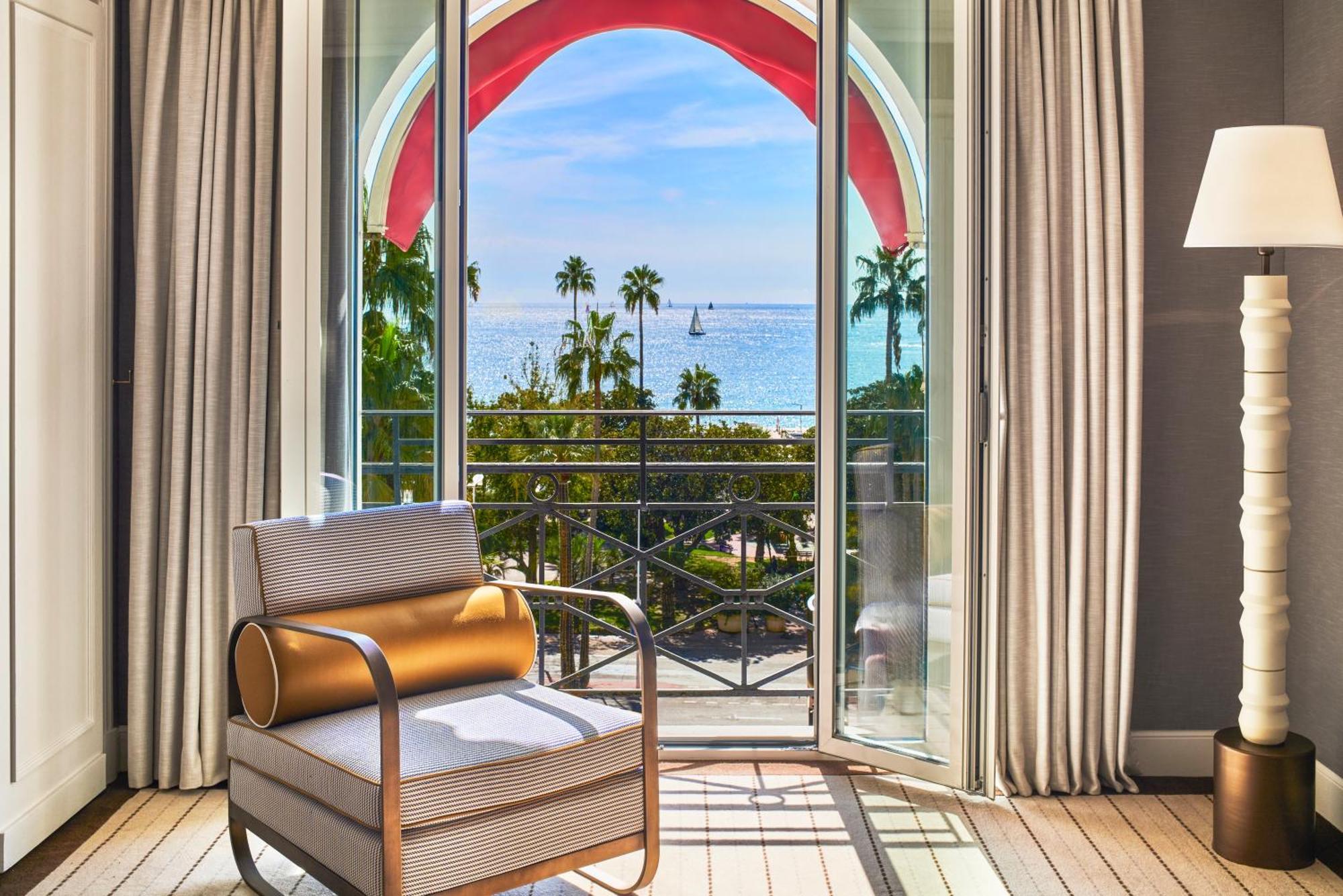 Hotel Barrière Le Majestic 5*